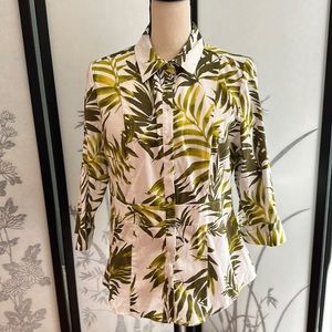 NY&CO 7th Avenue Design Studio Tropical Print Buttoned Shirt, Medium, Green